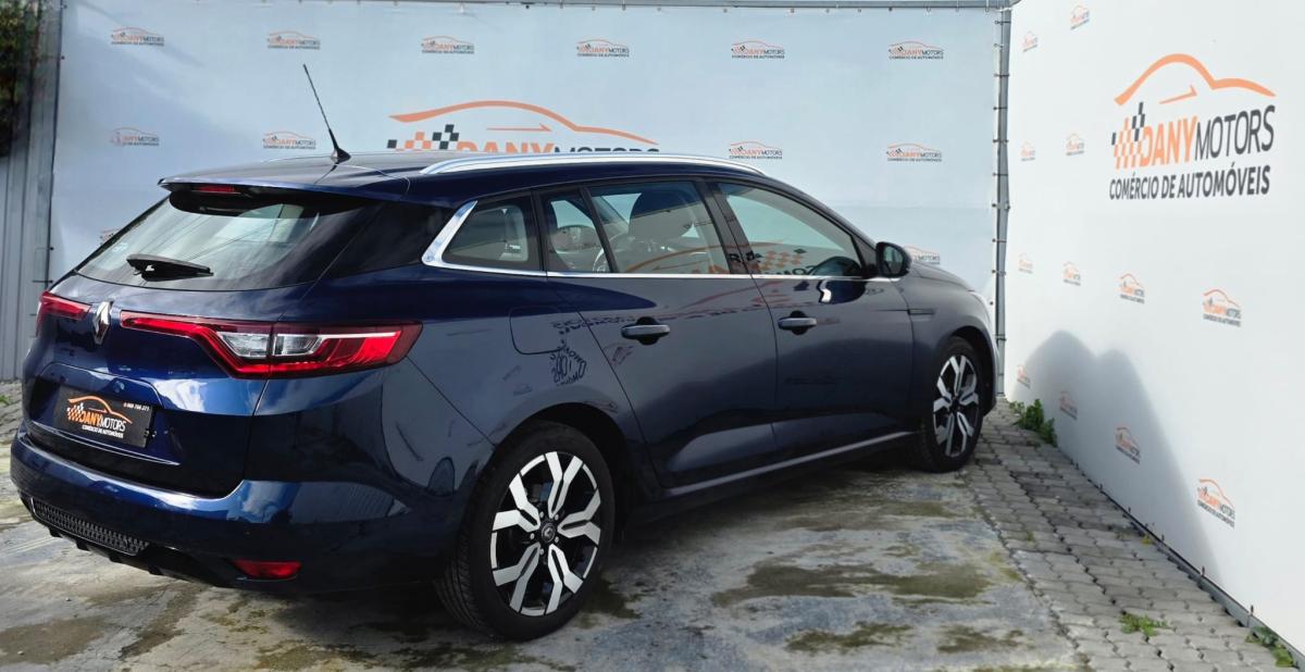 renault-megane-sport-tourer-2018-diesel-1461cc