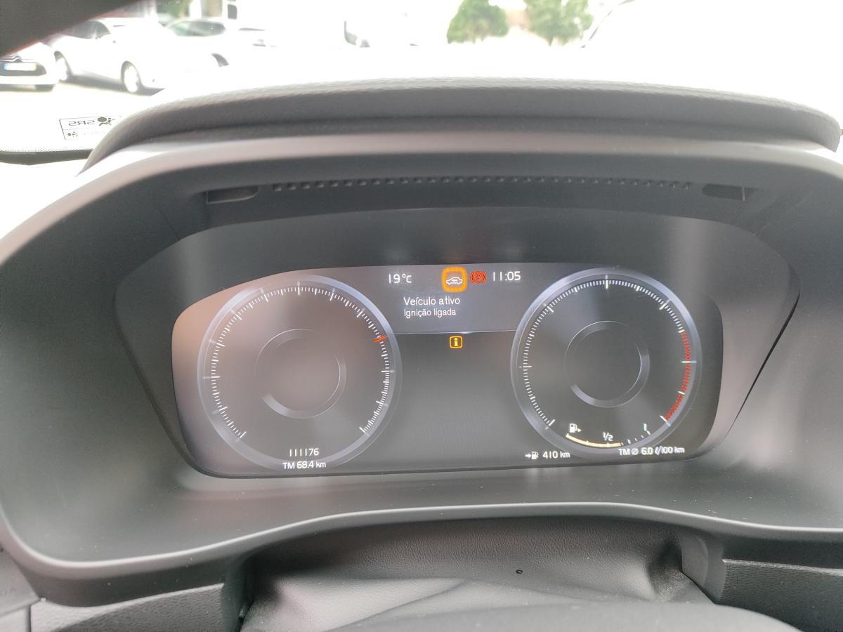 volvo-xc40-2020-diesel-1969cc