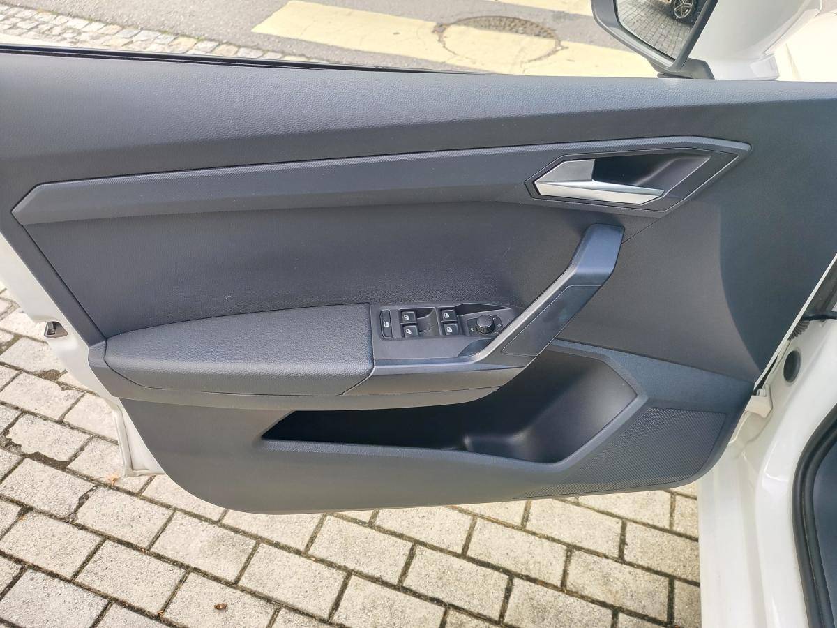 seat-ibiza-2023-gasolina-999cc
