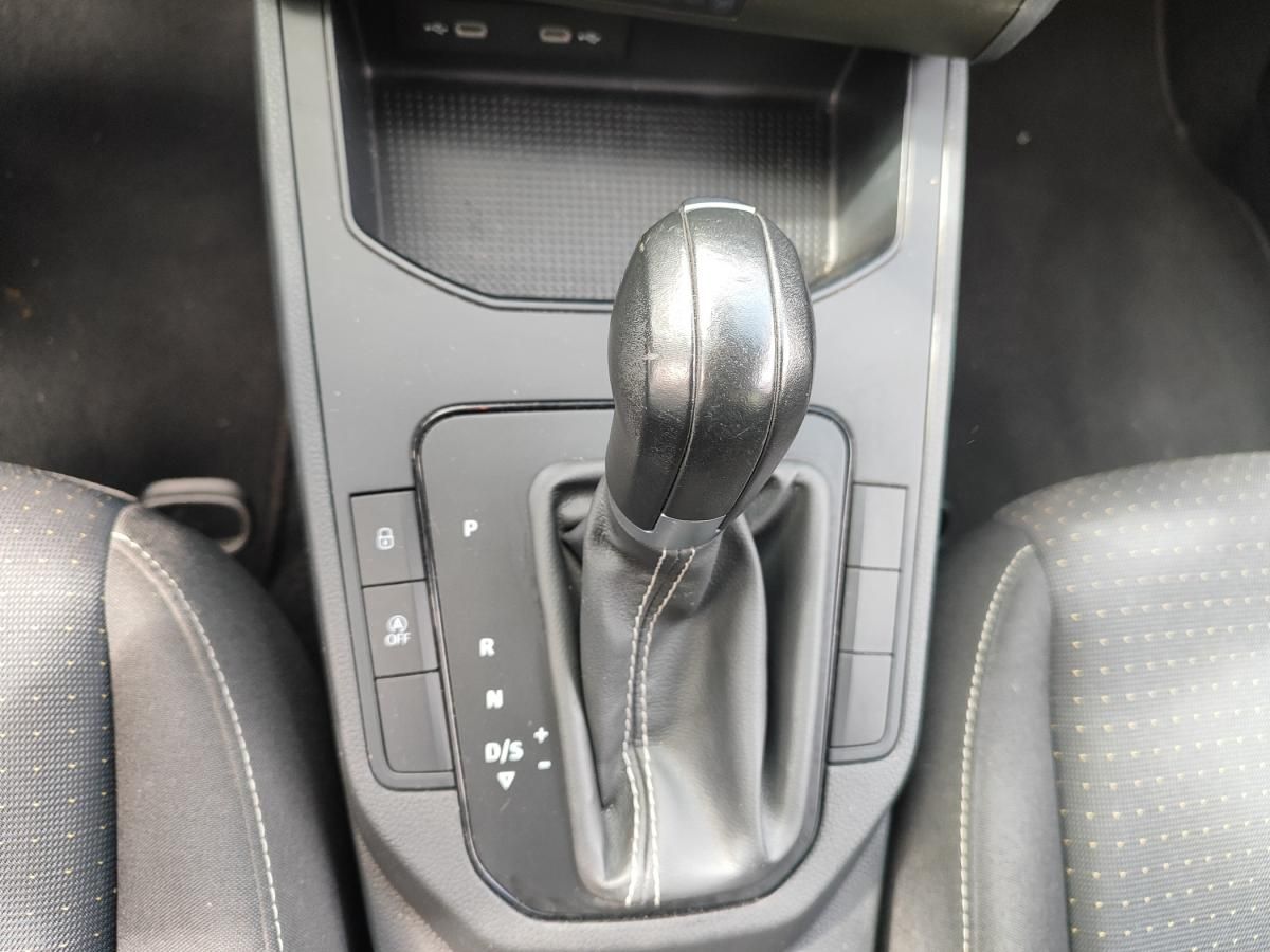 seat-ibiza-2023-gasolina-999cc
