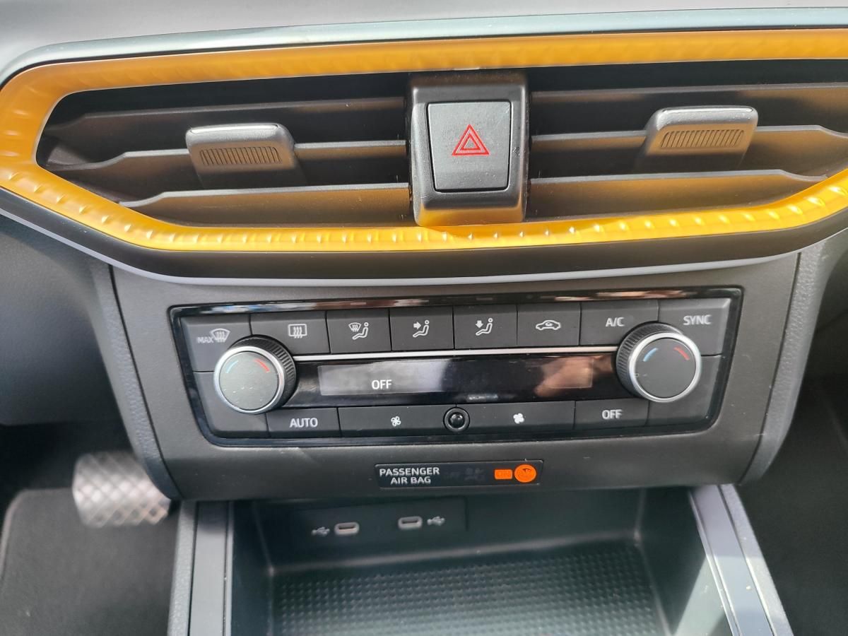 seat-ibiza-2023-gasolina-999cc