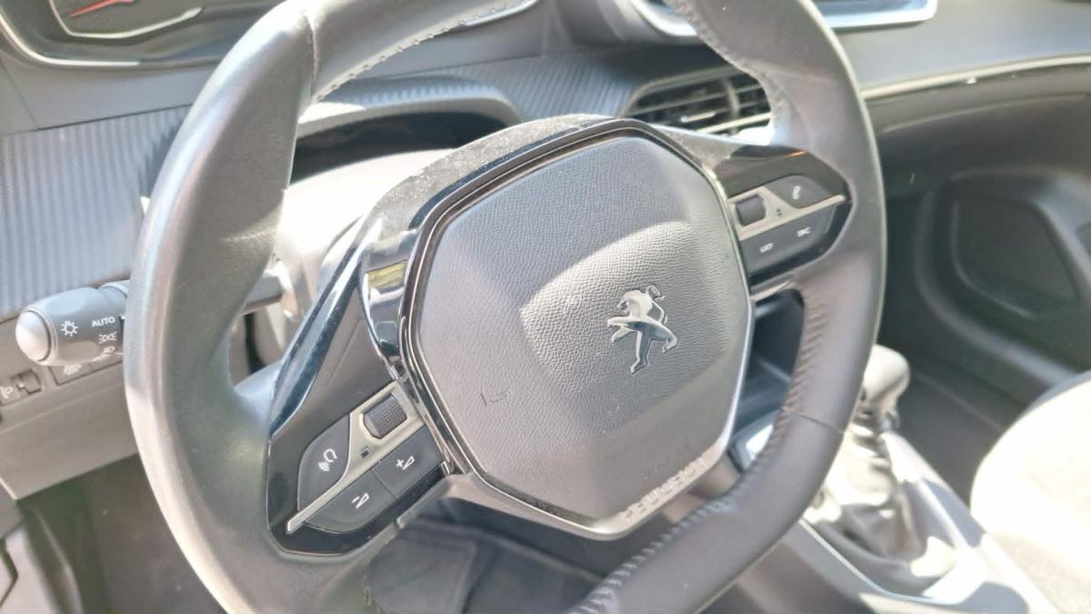 peugeot-208-2022-diesel-1499cc