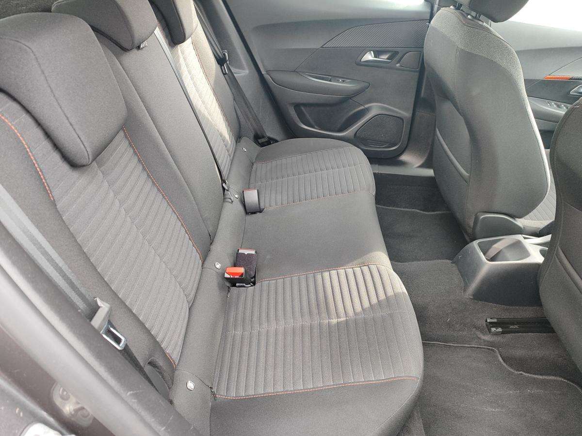 peugeot-2008-2022-diesel-1499cc