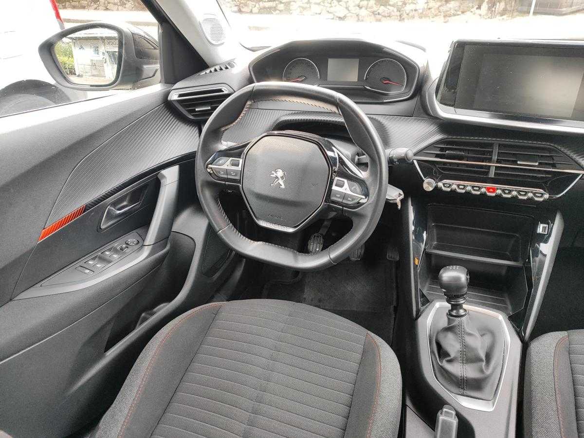 peugeot-2008-2022-diesel-1499cc