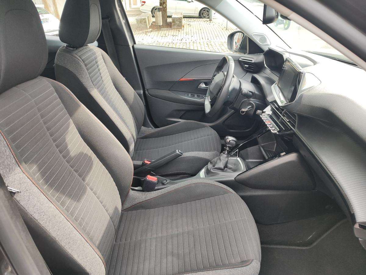 peugeot-2008-2022-diesel-1499cc