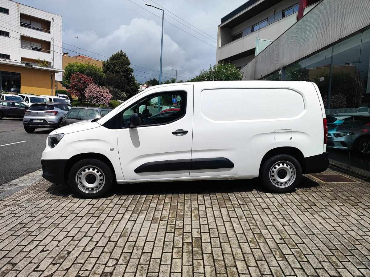 opel-combo-2022-diesel-1499cc