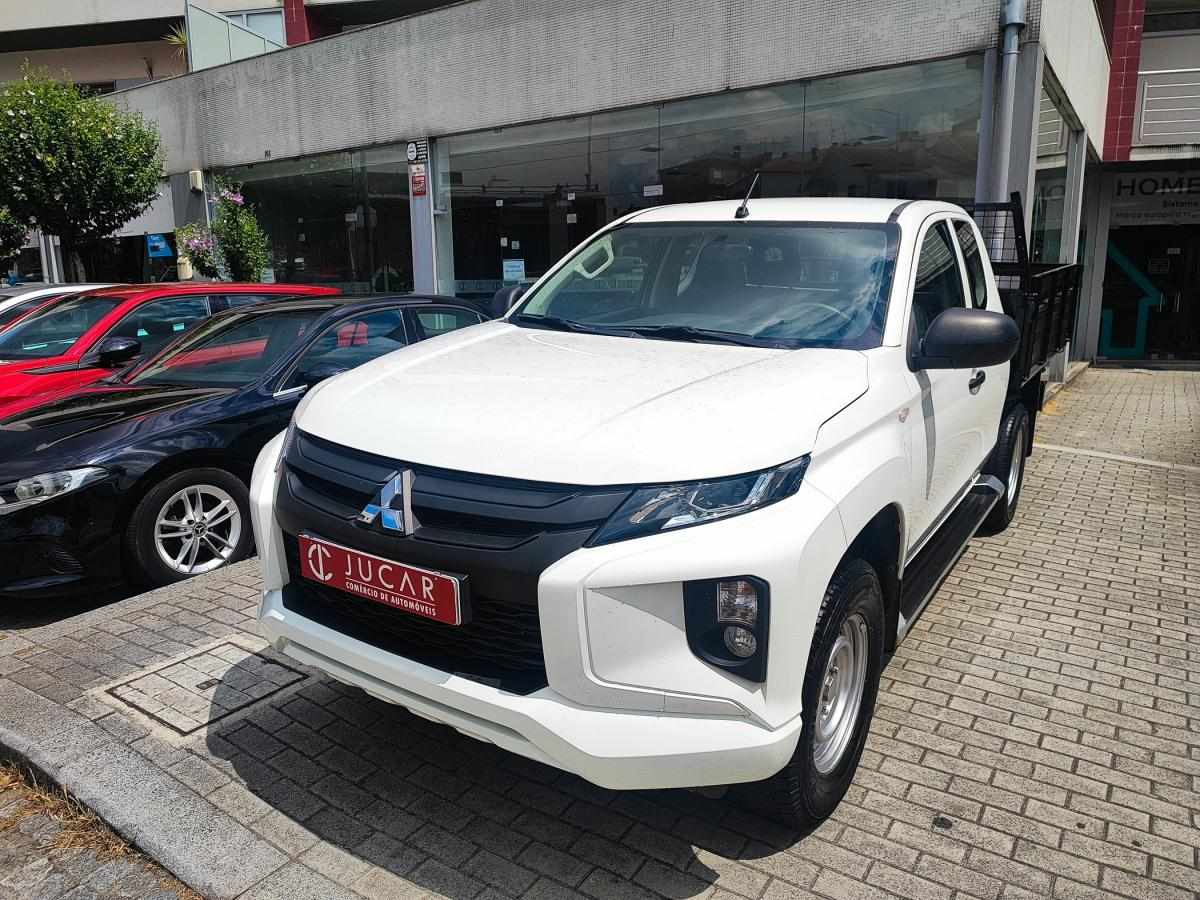 mitsubishi-l200-2022-diesel-2268cc