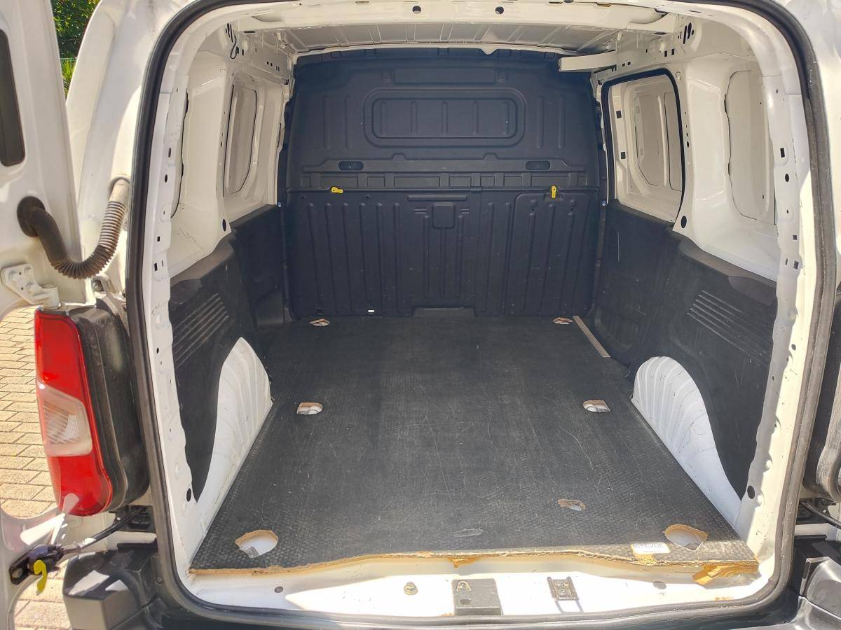 citroen-berlingo-2022-diesel-1499cc