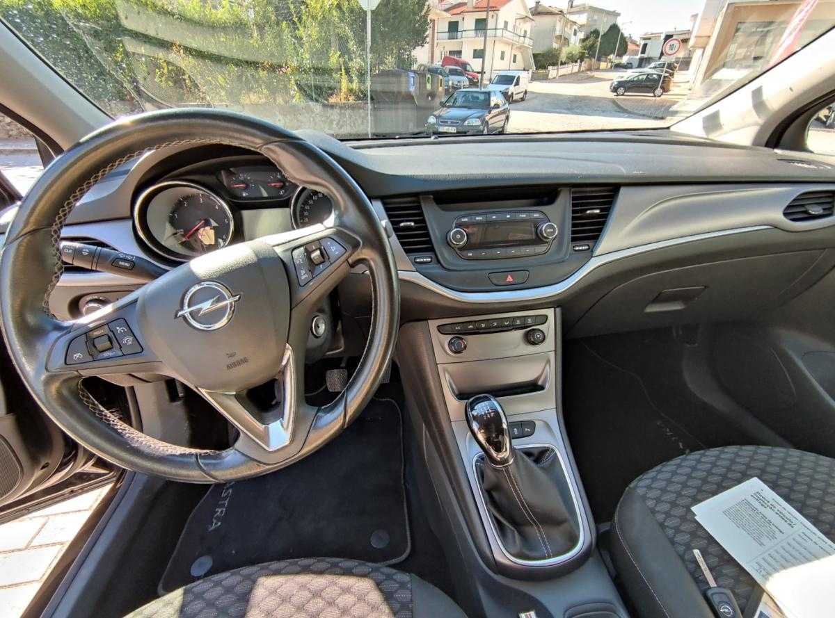 opel-astra-2017-diesel-1598cc