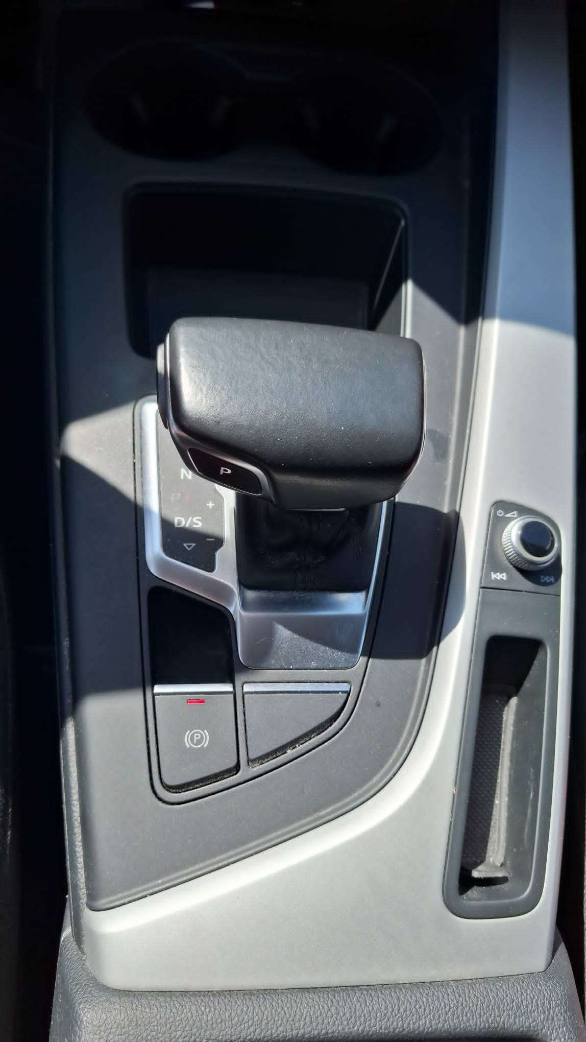 audi-a4-2021-diesel-1968cc