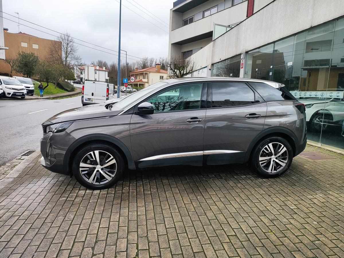 peugeot-3008-2023-diesel-1499cc
