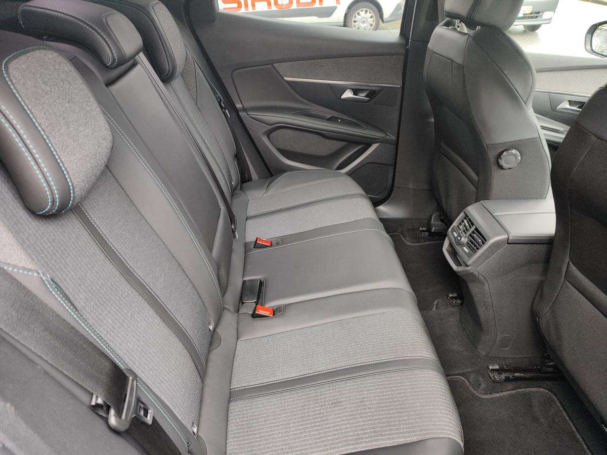 peugeot-3008-2023-diesel-1499cc
