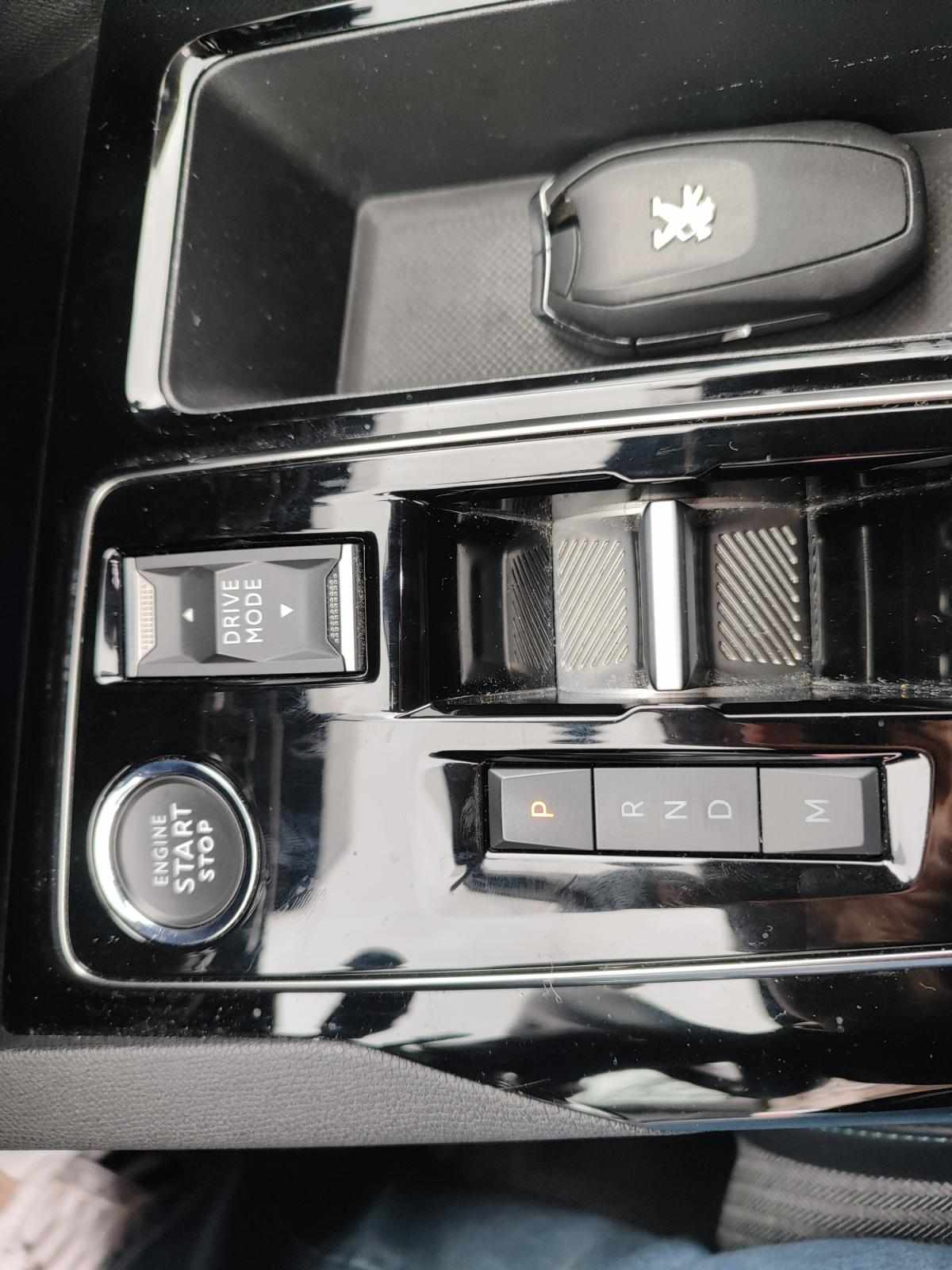 peugeot-3008-2023-diesel-1499cc