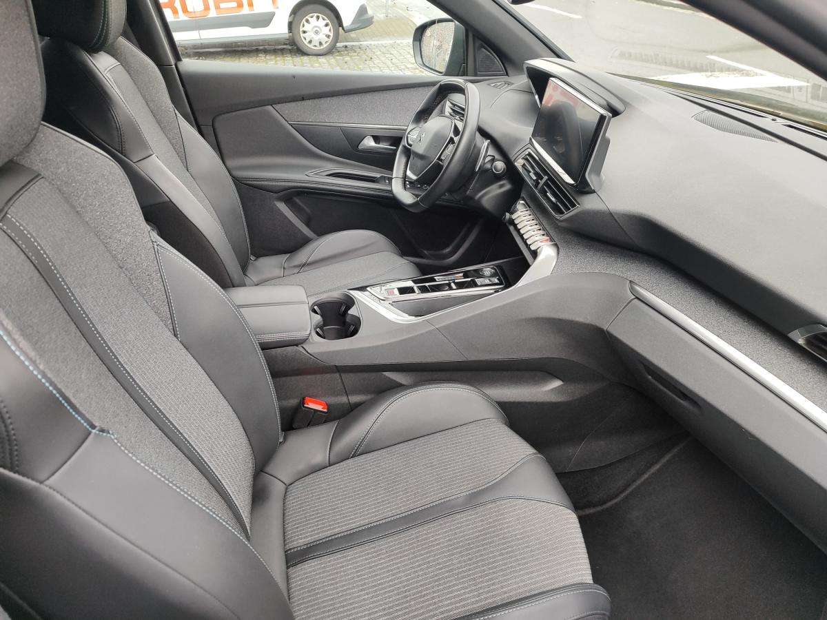 peugeot-3008-2023-diesel-1499cc