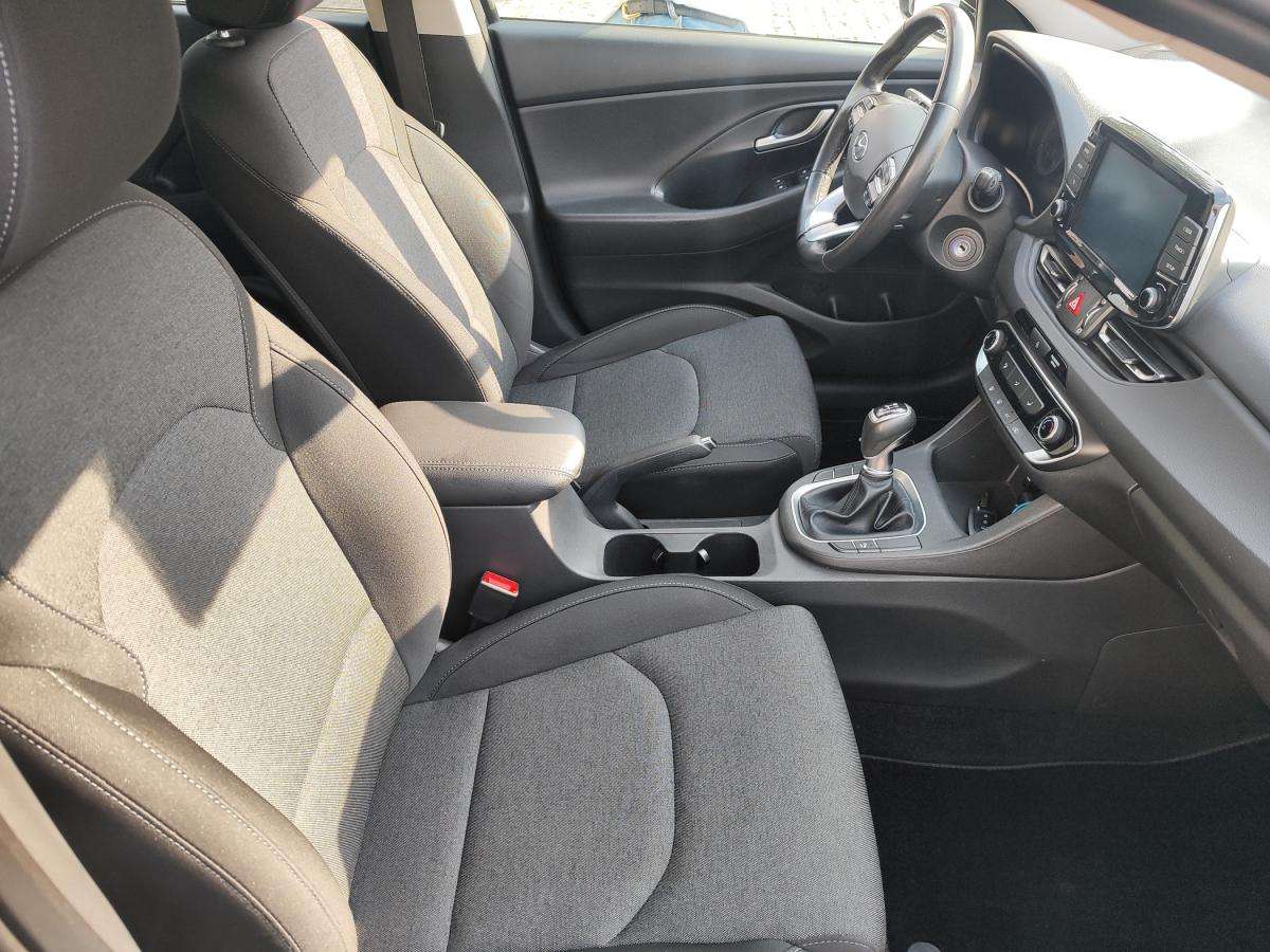 hyundai-i30-2021-diesel-1598cc