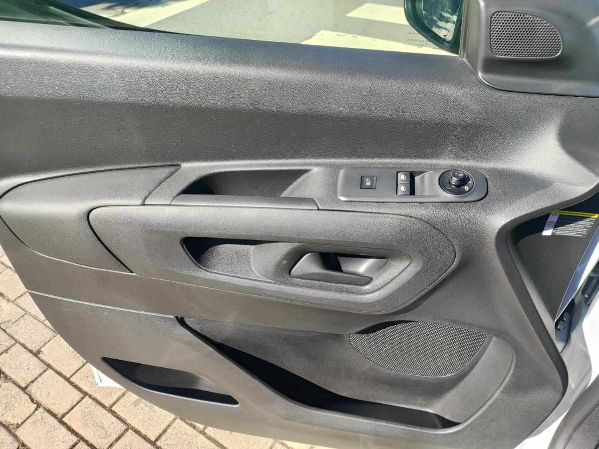 citroen-berlingo-2023-diesel-1499cc