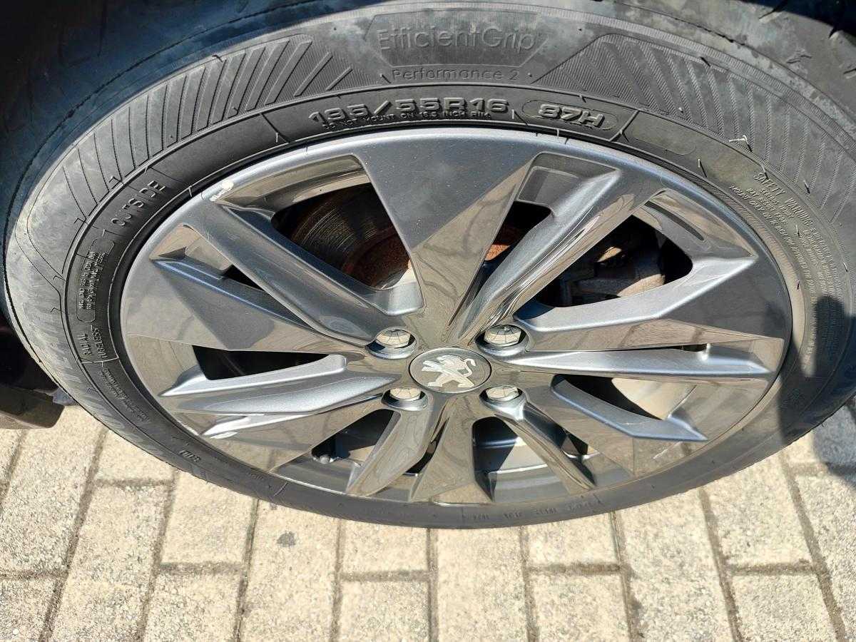 peugeot-208-2022-eletrico-0cc