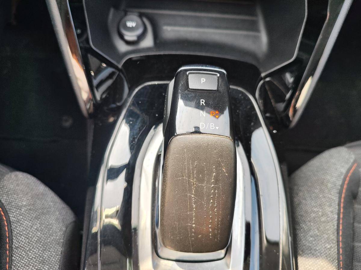 peugeot-208-2022-eletrico-0cc