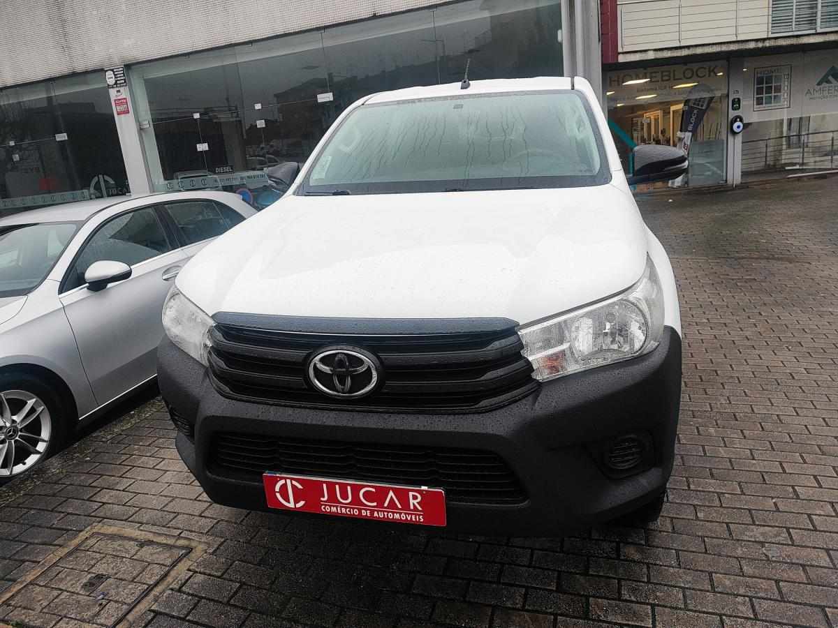 toyota-hilux-2020-diesel-2393cc