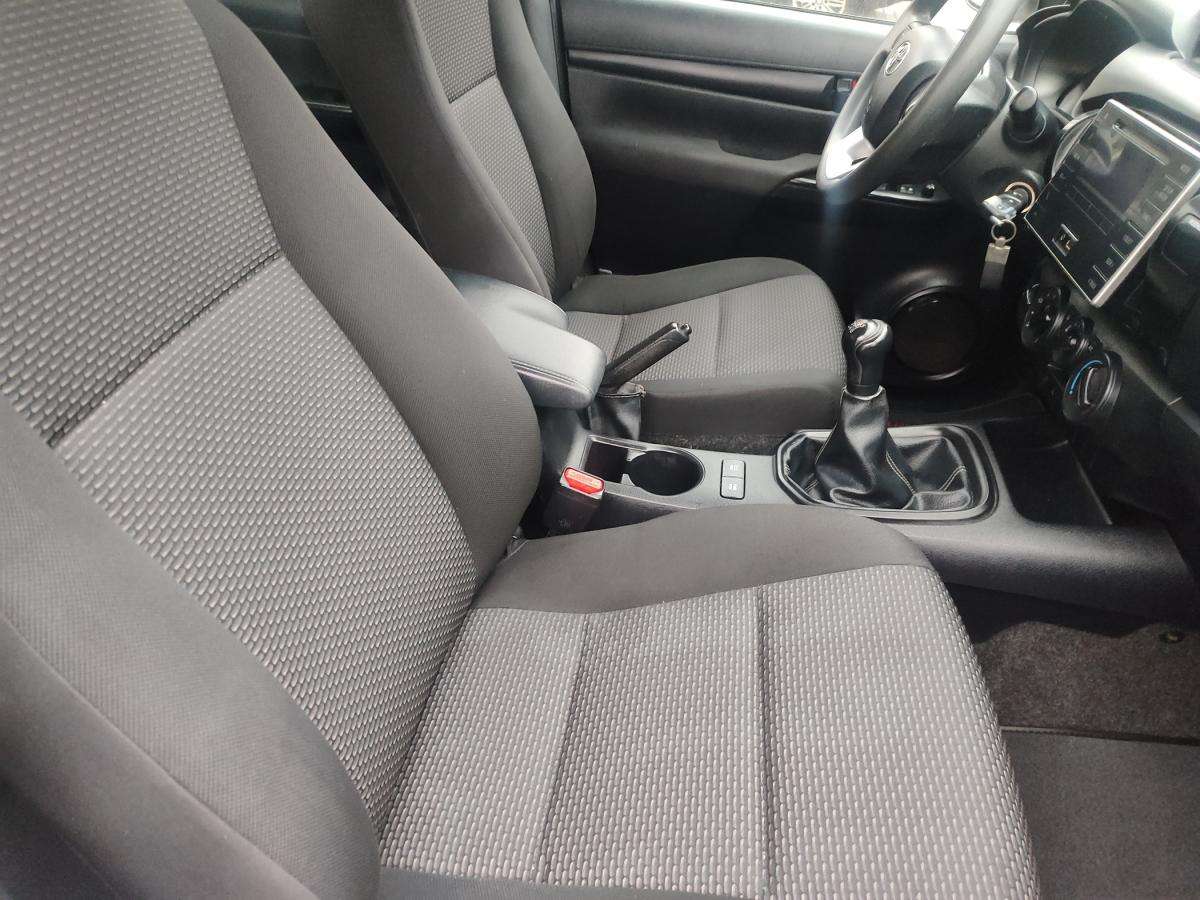 toyota-hilux-2020-diesel-2393cc