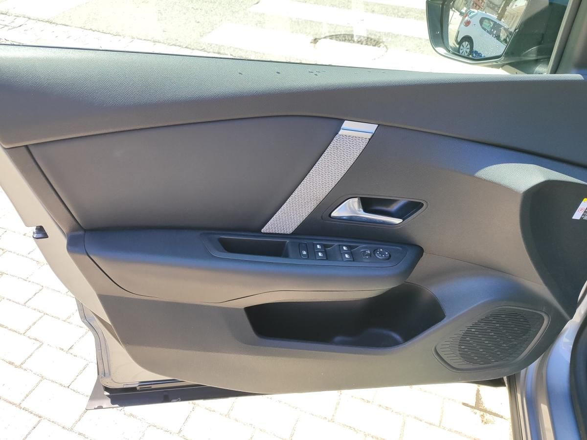 citroen-c4-2024-diesel-1499cc