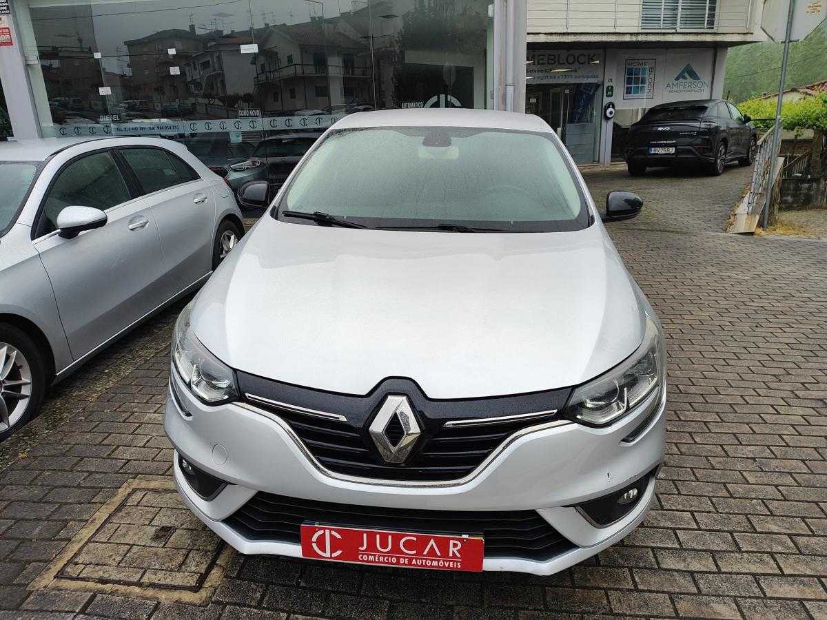 renault-megane-2019-diesel-1461cc