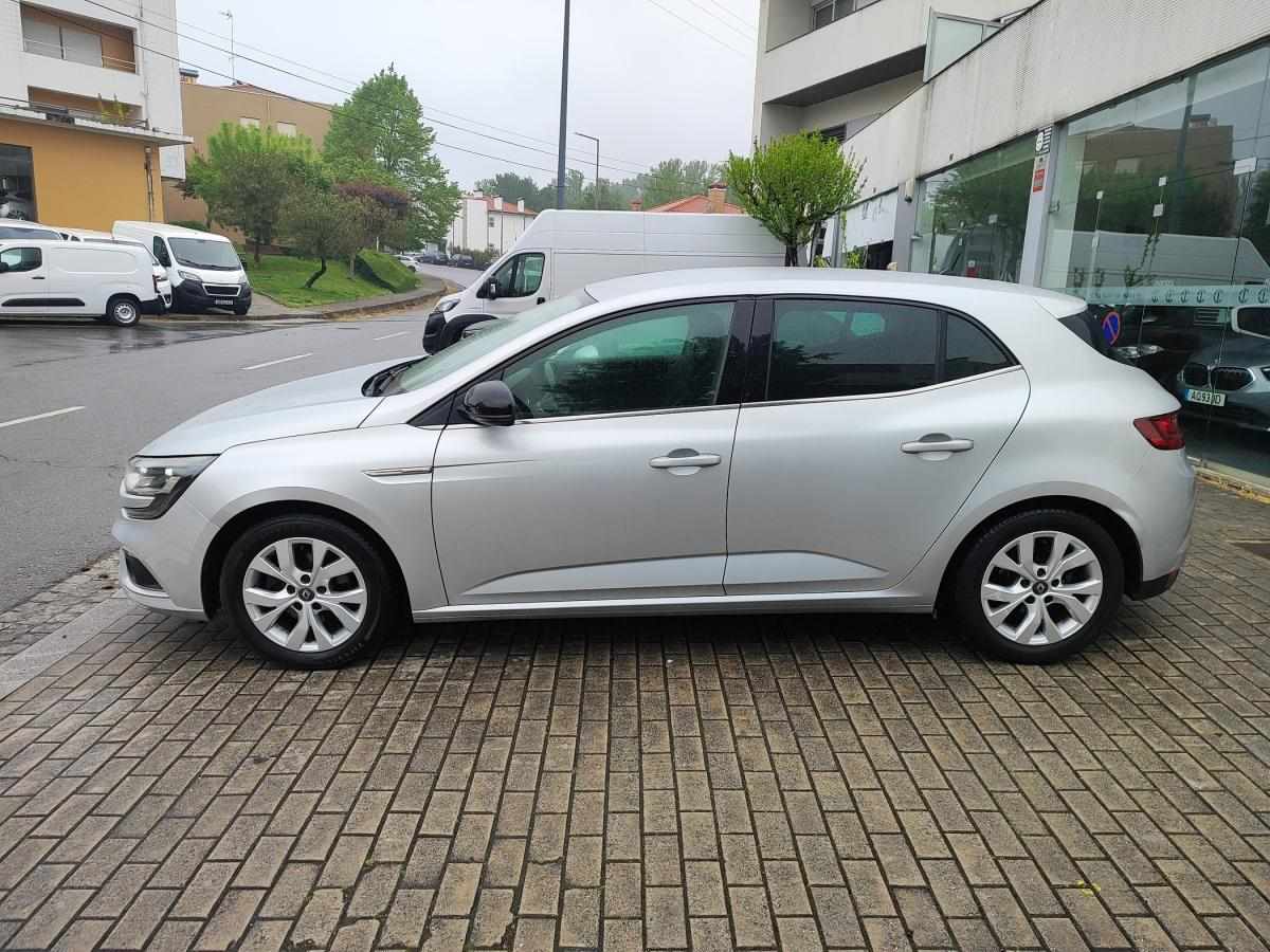 renault-megane-2019-diesel-1461cc