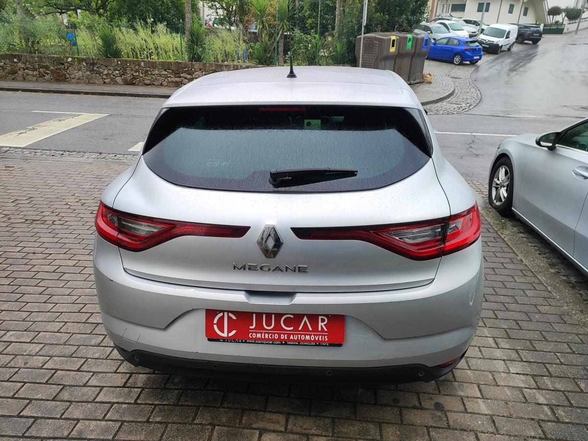 renault-megane-2019-diesel-1461cc