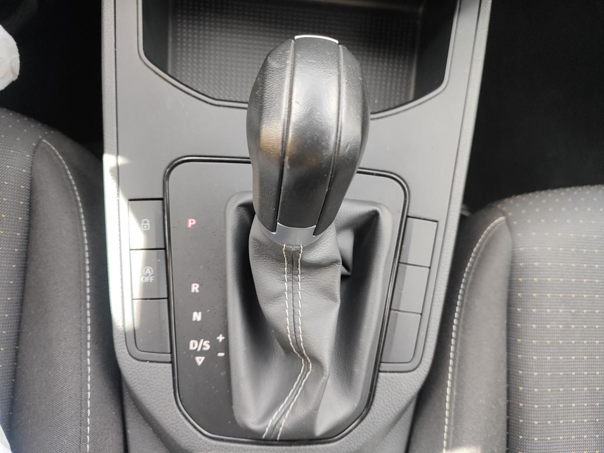 seat-ibiza-2023-gasolina-999cc