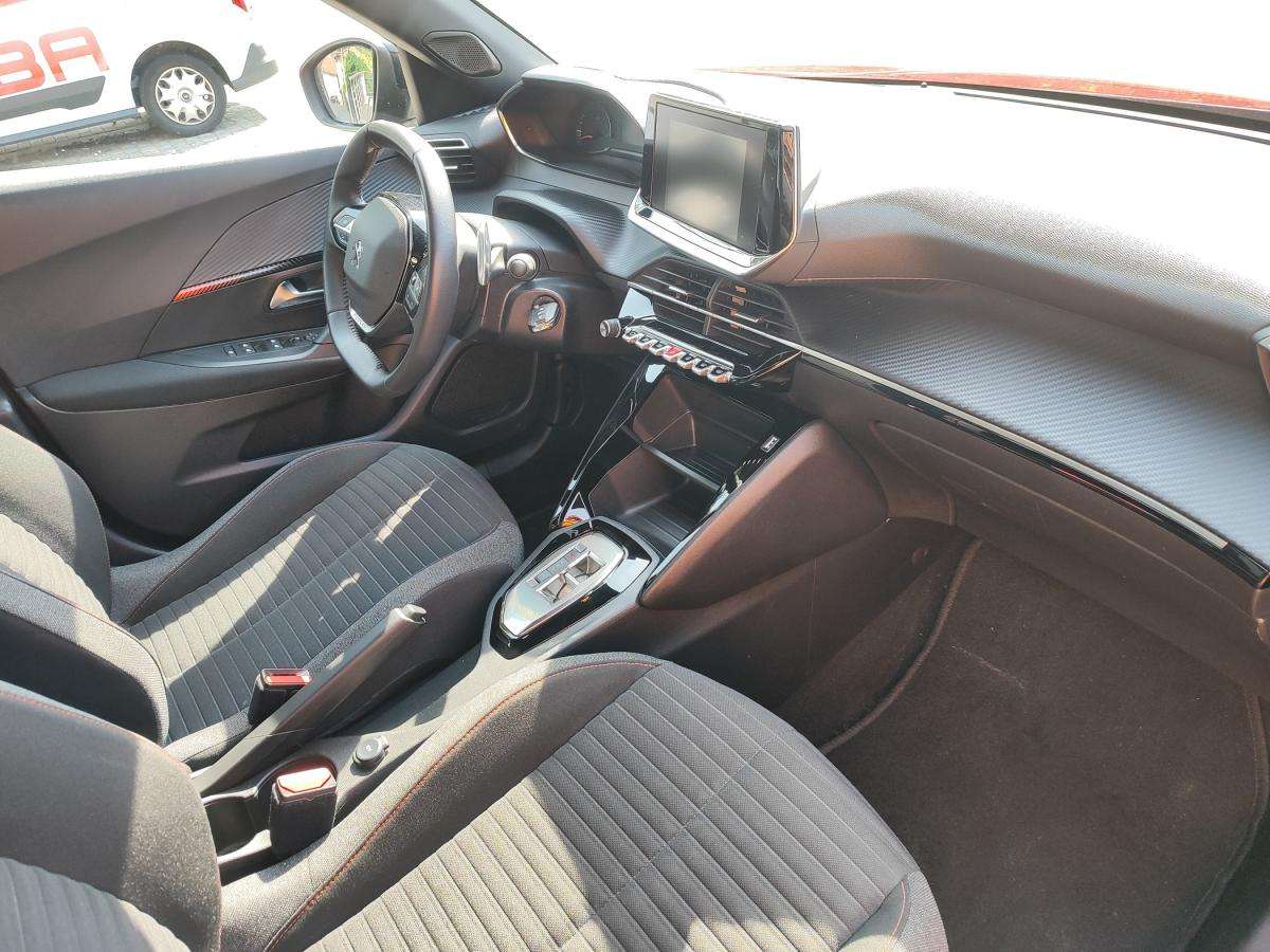 peugeot-2008-2023-diesel-1499cc
