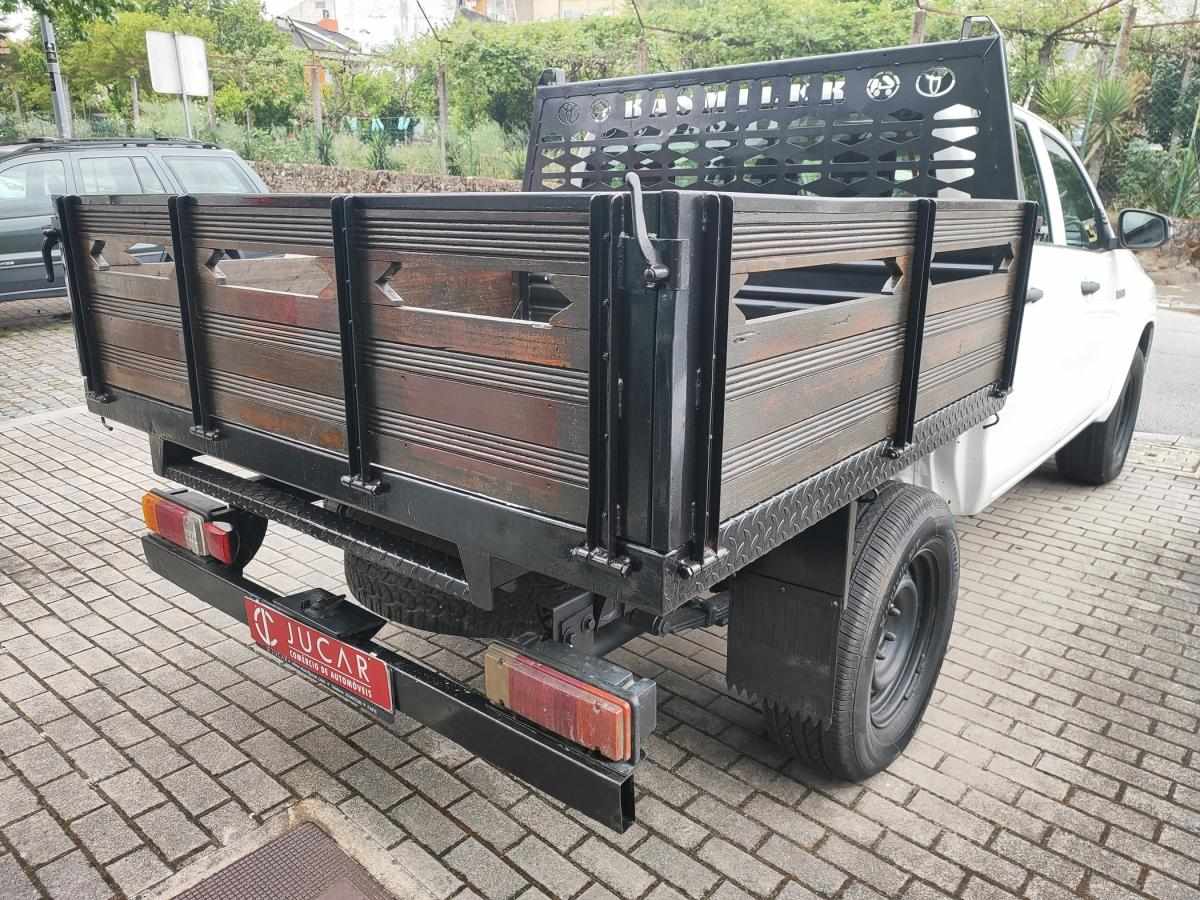 toyota-hilux-2023-diesel-2393cc