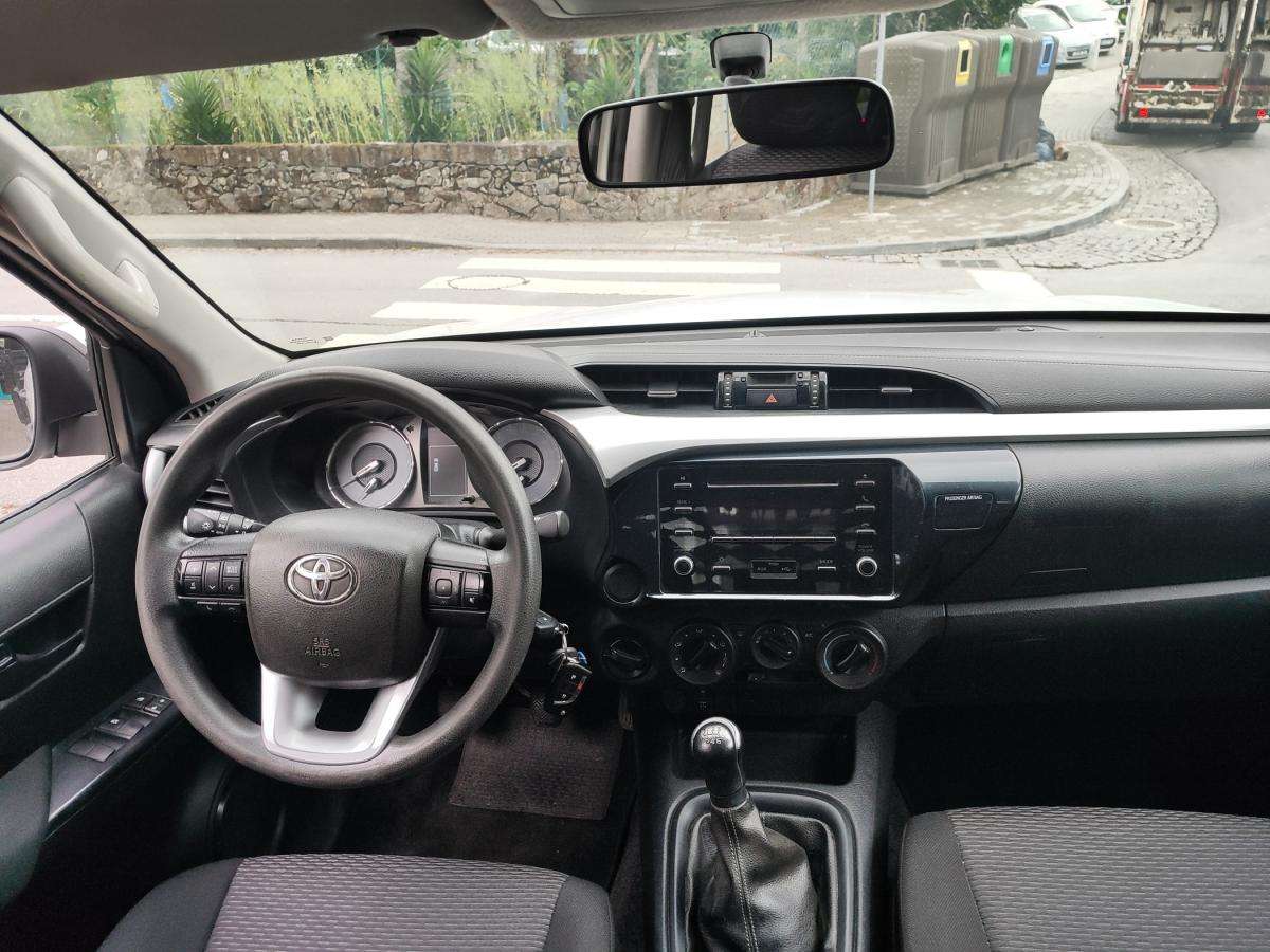 toyota-hilux-2023-diesel-2393cc