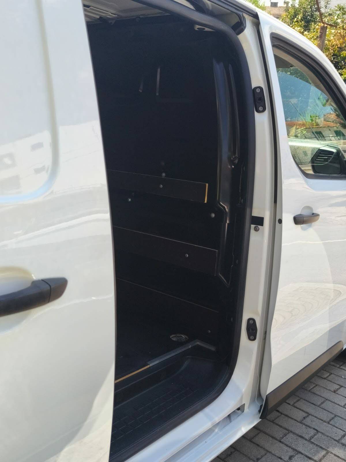 peugeot-expert-2020-diesel-1499cc