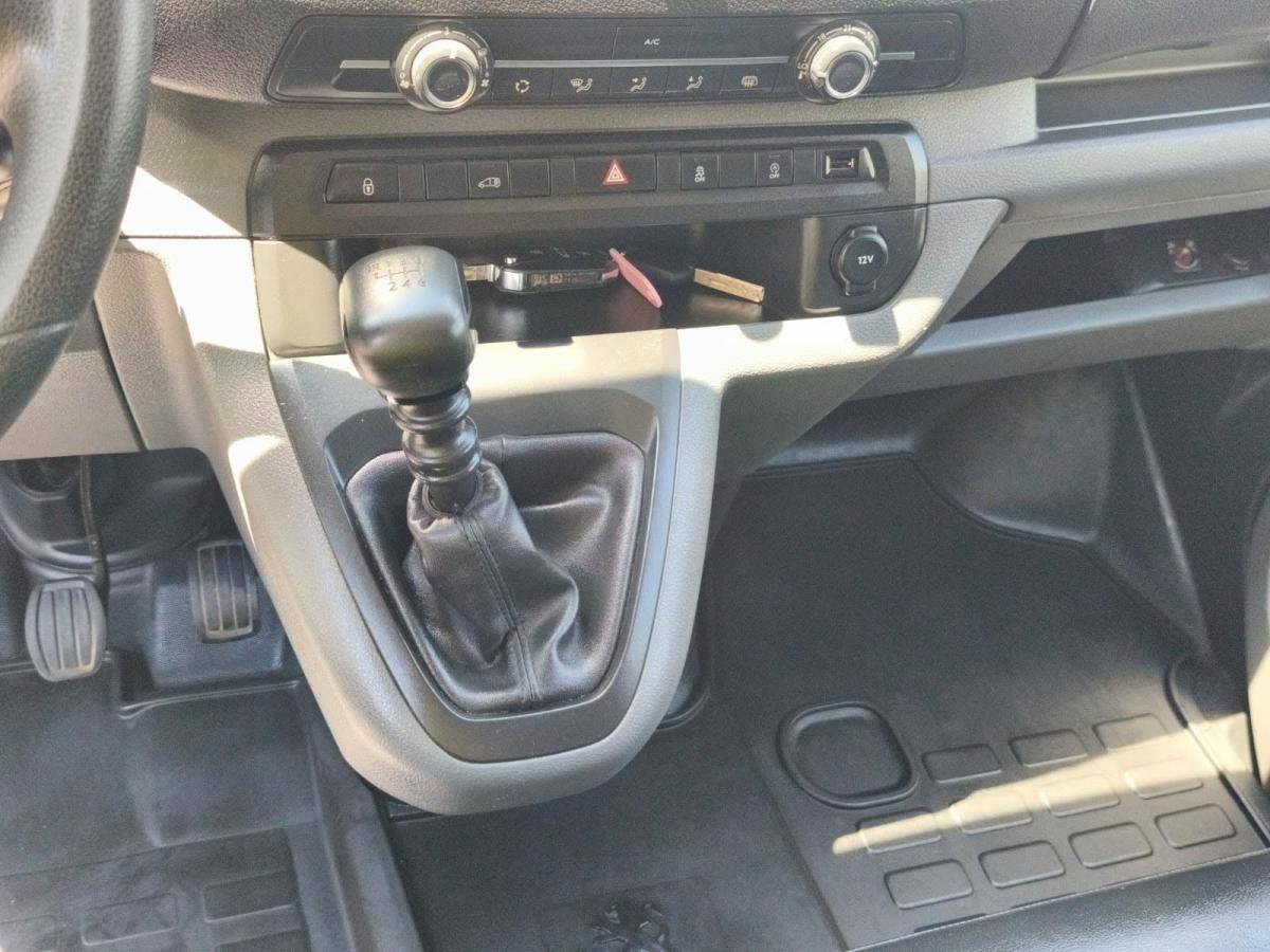 peugeot-expert-2020-diesel-1499cc