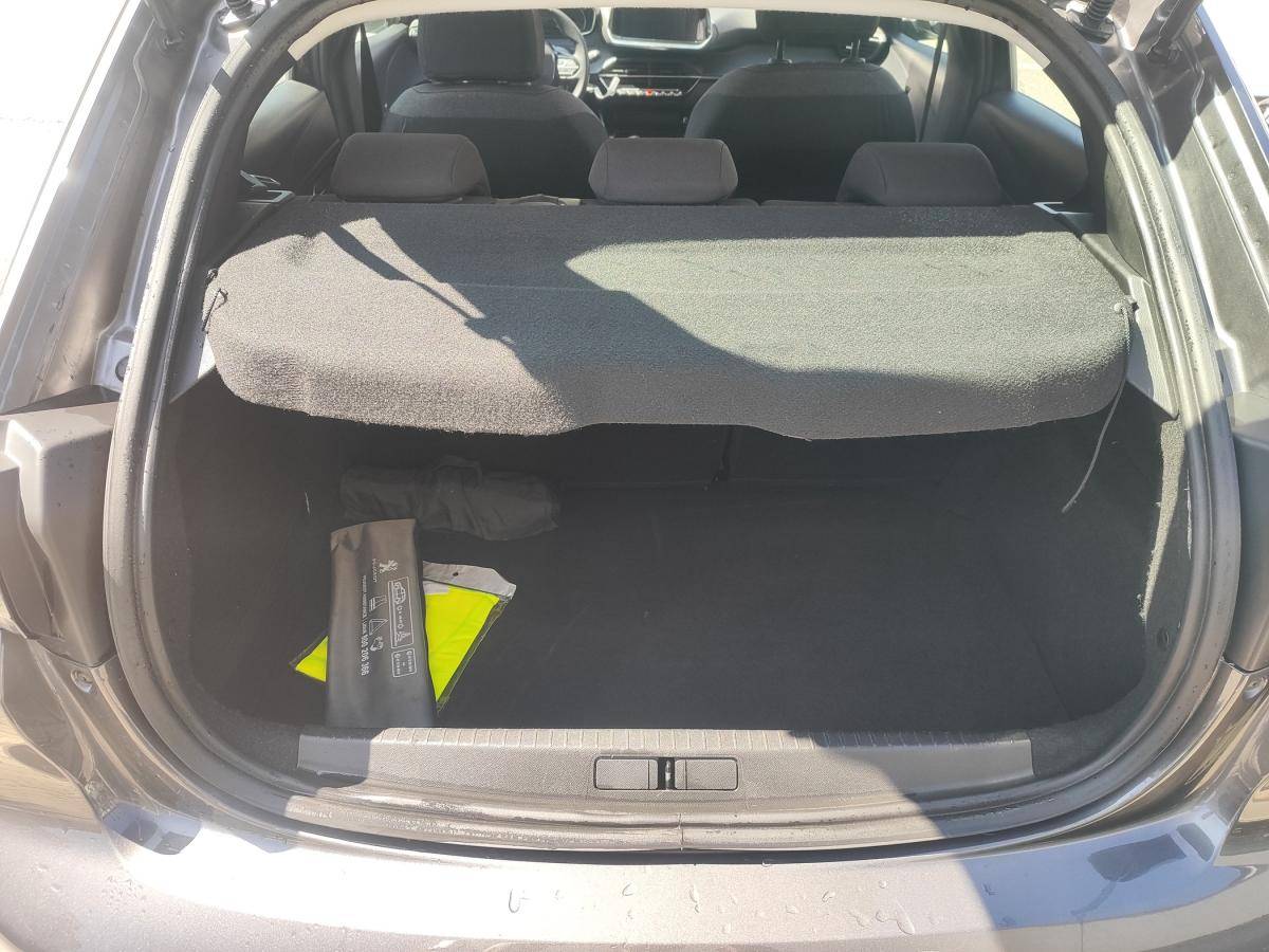 peugeot-208-2022-diesel-1499cc