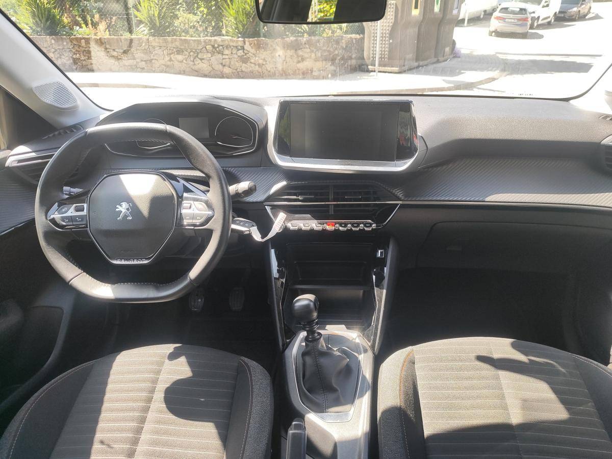 peugeot-208-2022-diesel-1499cc