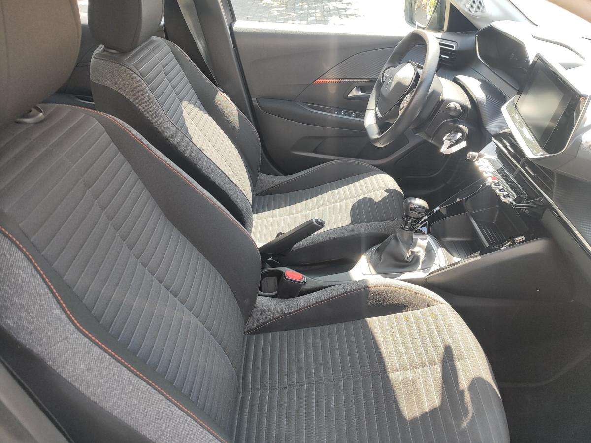 peugeot-208-2022-diesel-1499cc