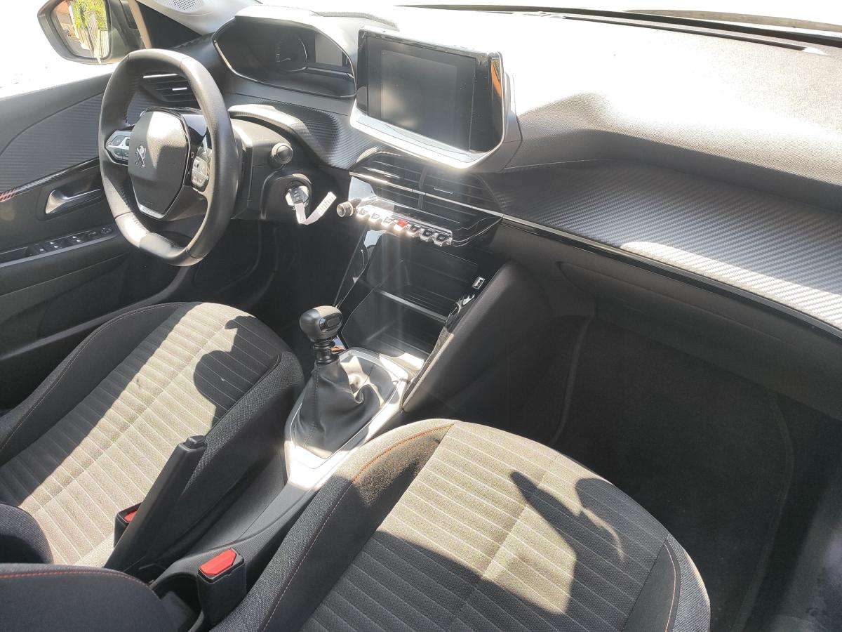 peugeot-208-2022-diesel-1499cc
