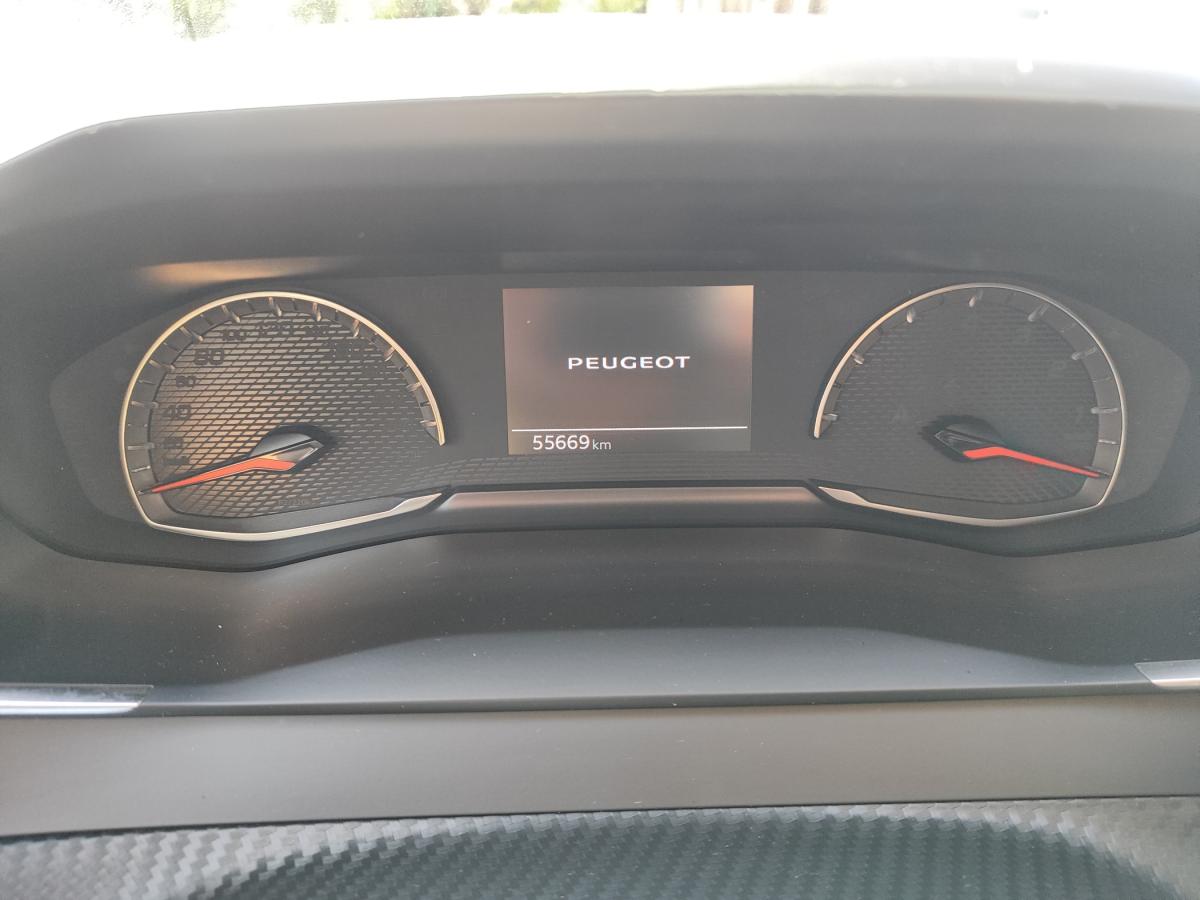 peugeot-208-2022-diesel-1499cc