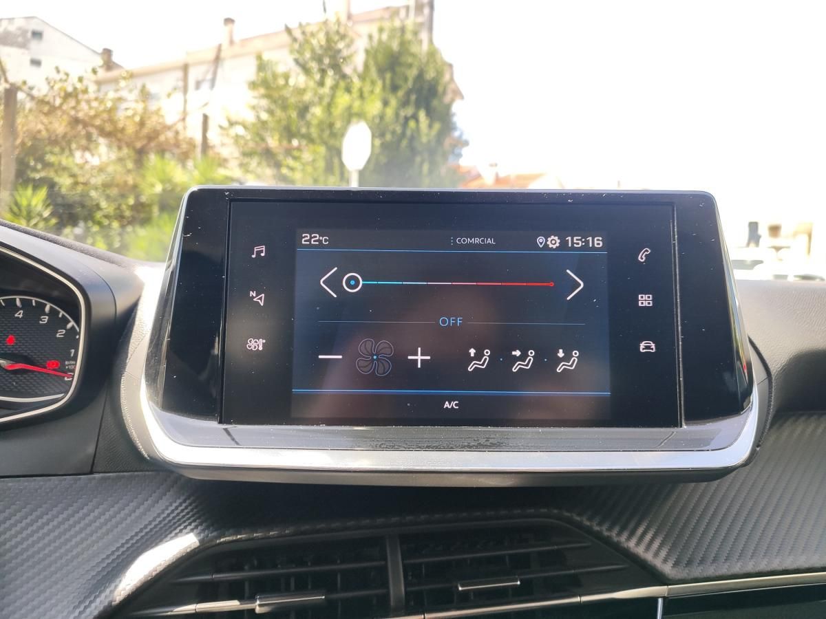peugeot-208-2022-diesel-1499cc