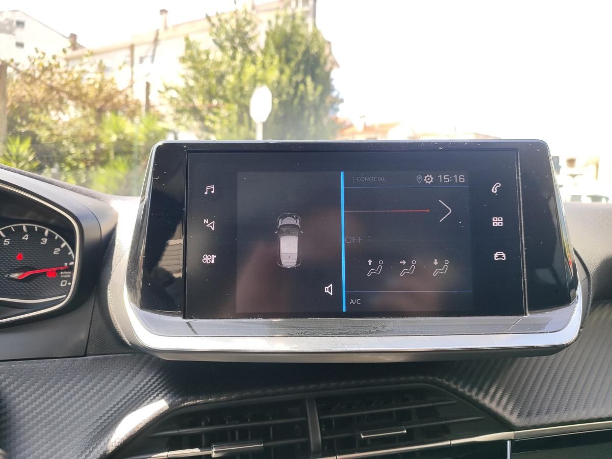 peugeot-208-2022-diesel-1499cc