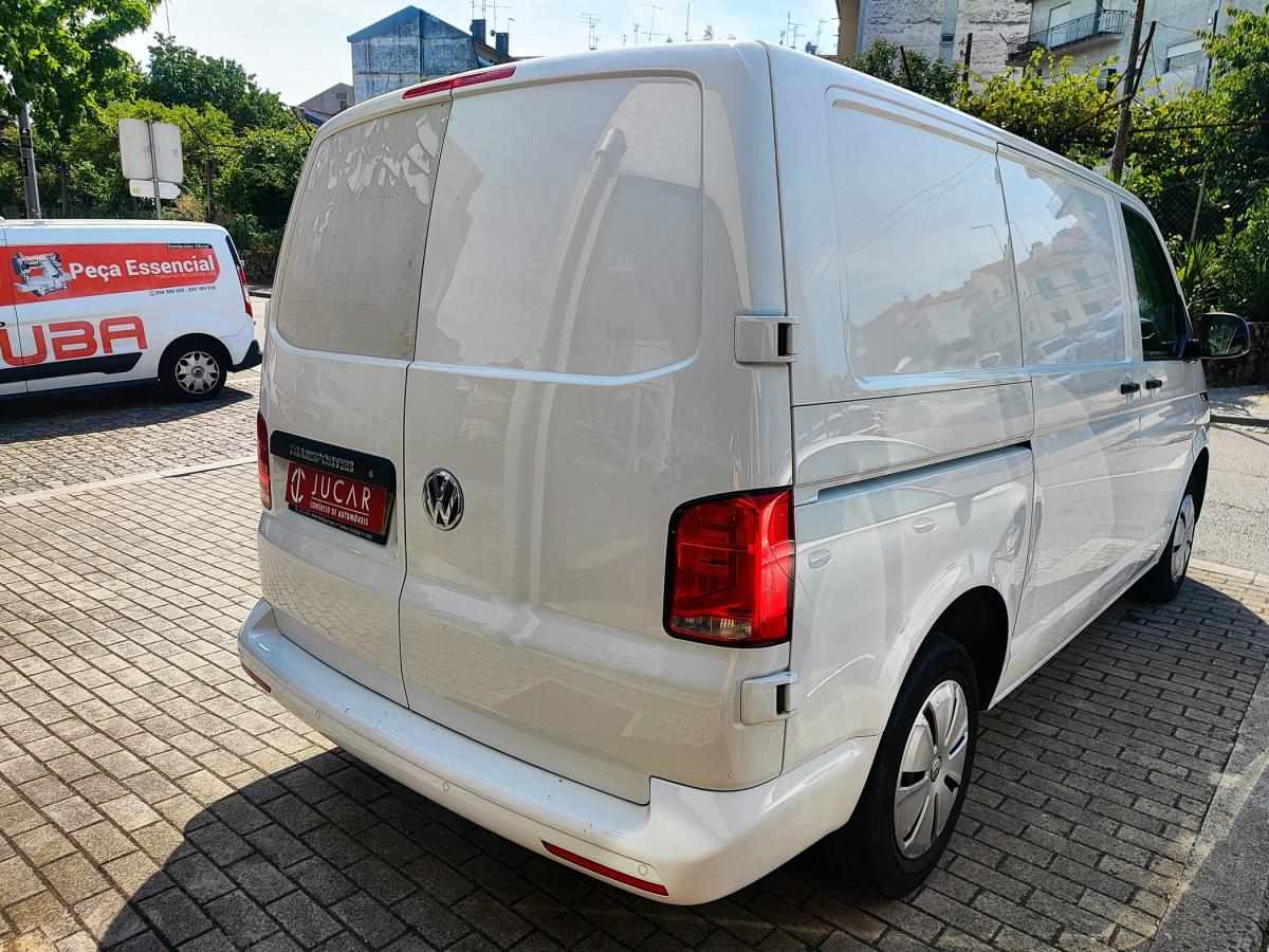 volkswagen-transporter-2021-diesel-1968cc