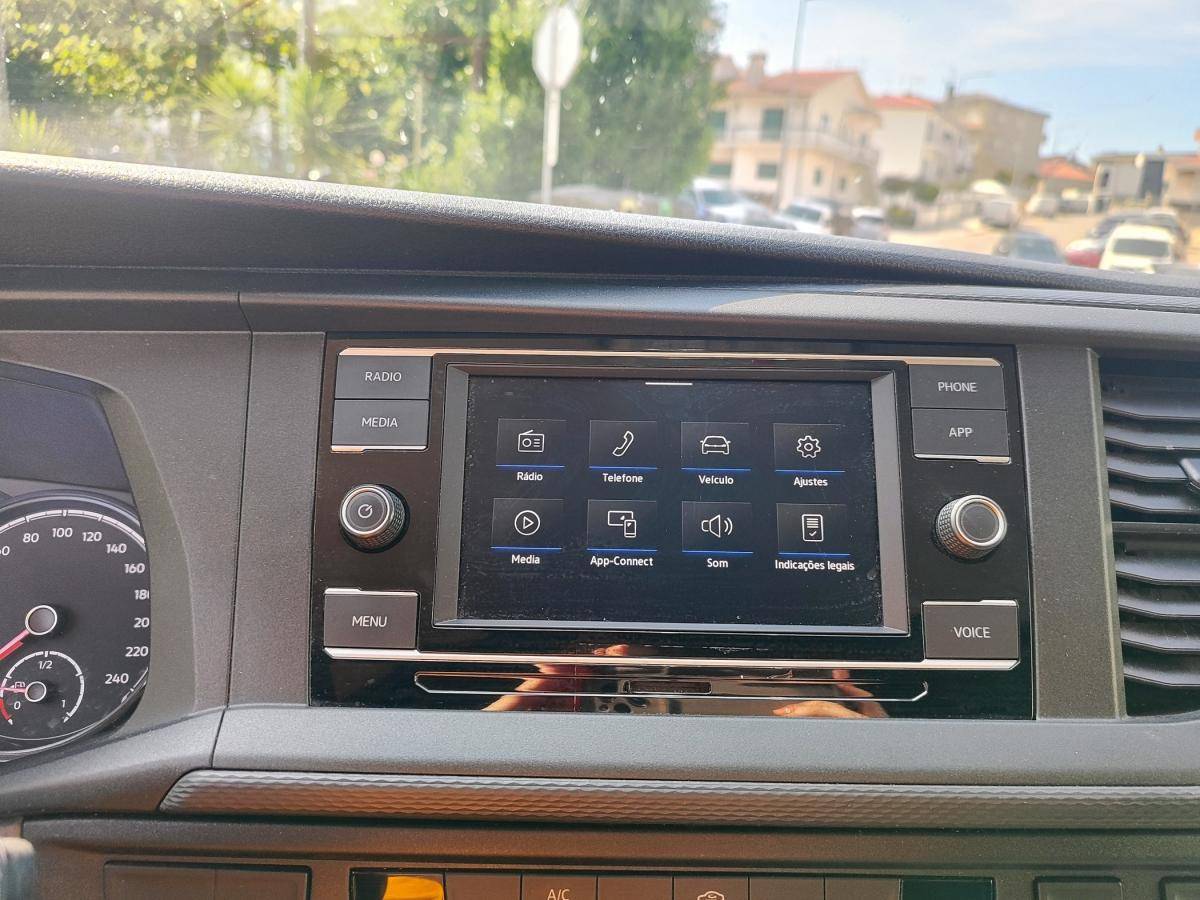 volkswagen-transporter-2021-diesel-1968cc