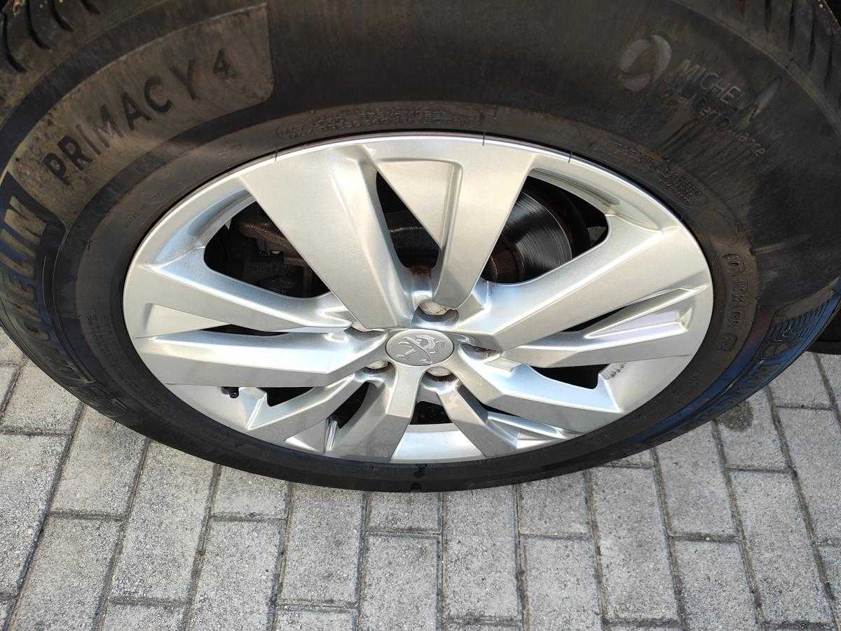 peugeot-3008-2022-diesel-1499cc