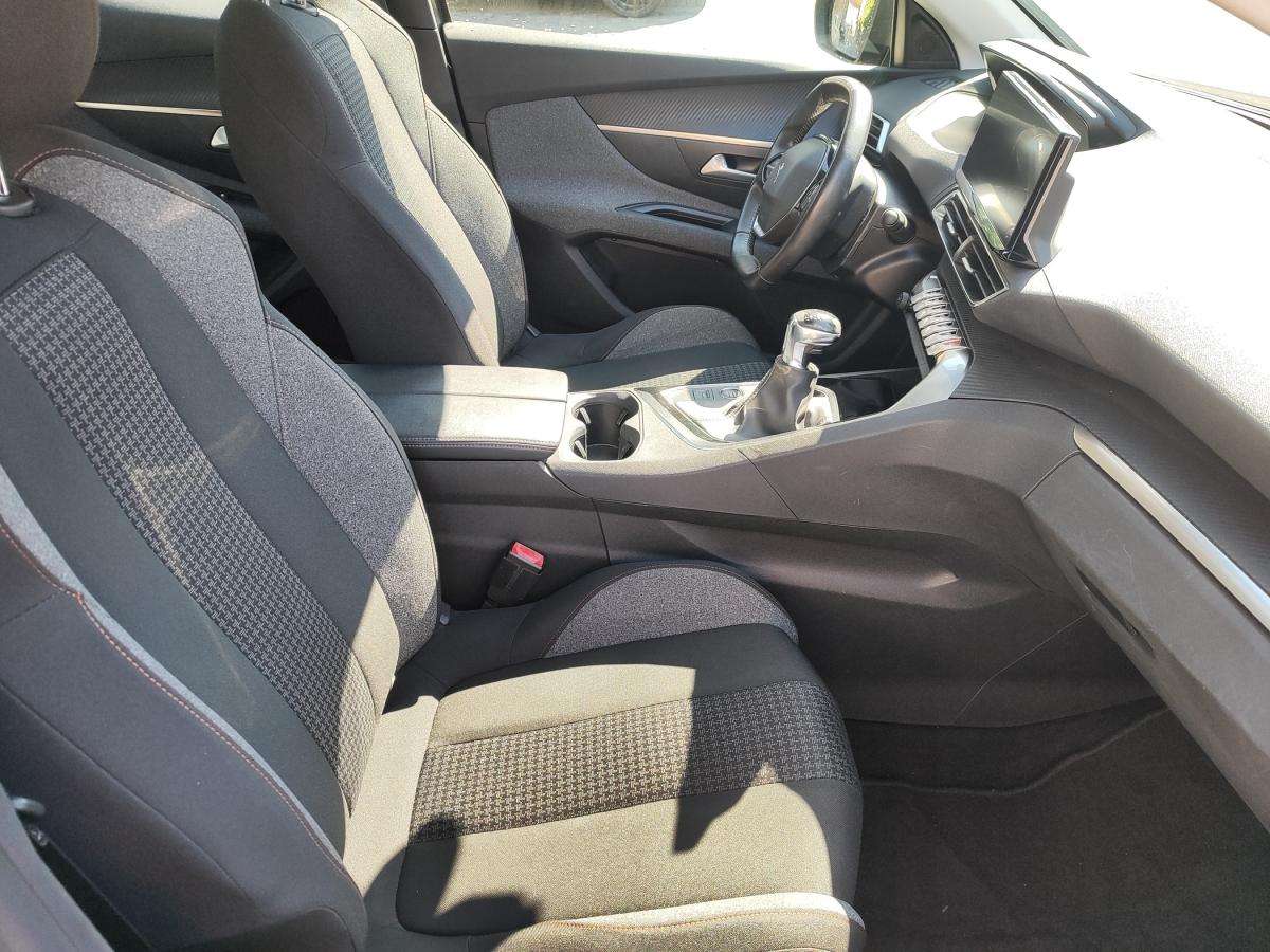 peugeot-3008-2022-diesel-1499cc