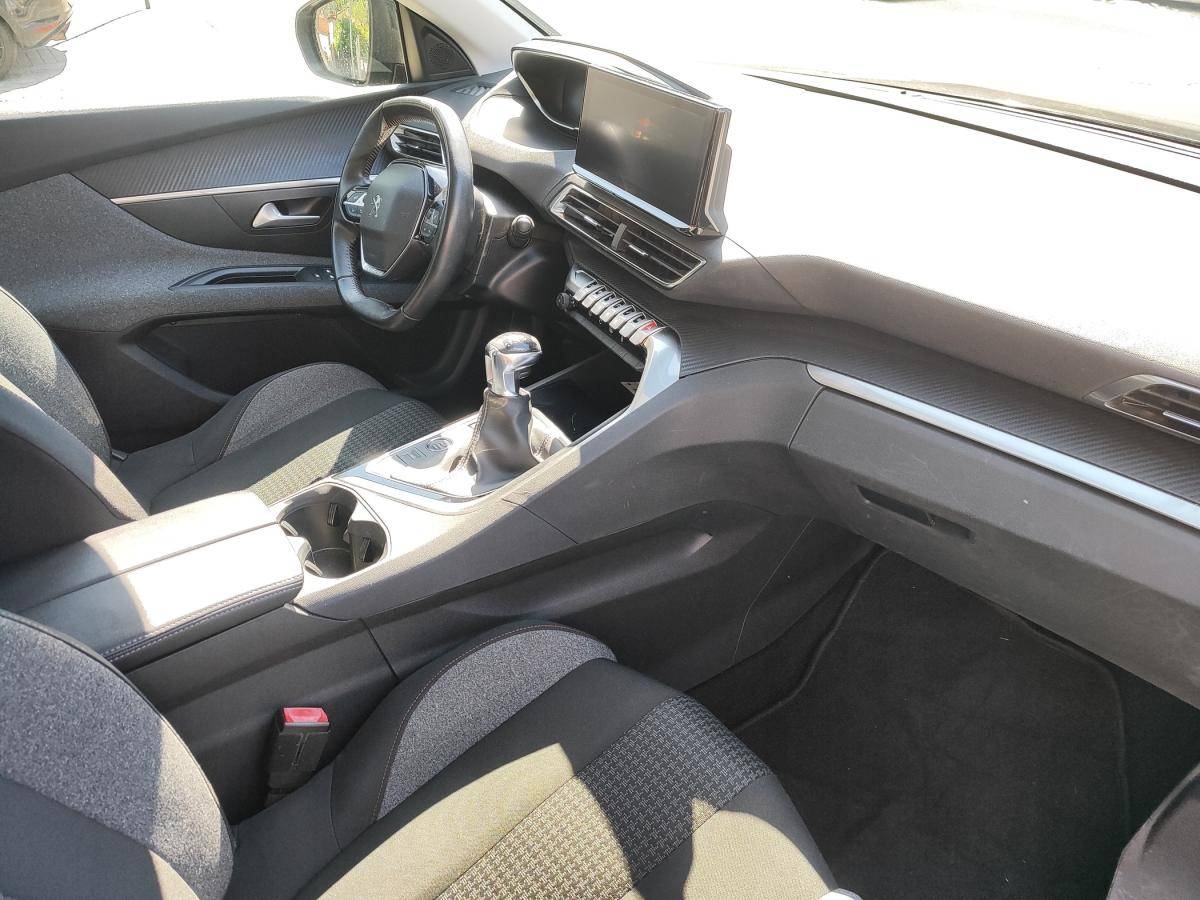peugeot-3008-2022-diesel-1499cc