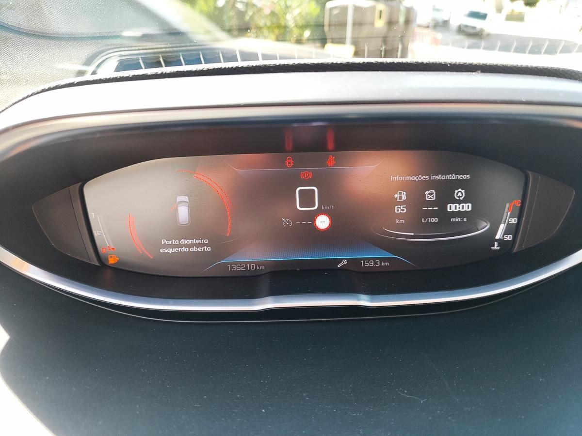 peugeot-3008-2022-diesel-1499cc
