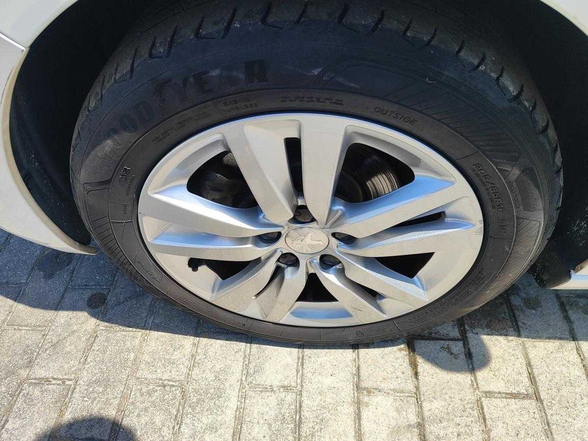 peugeot-308-2019-diesel-1499cc