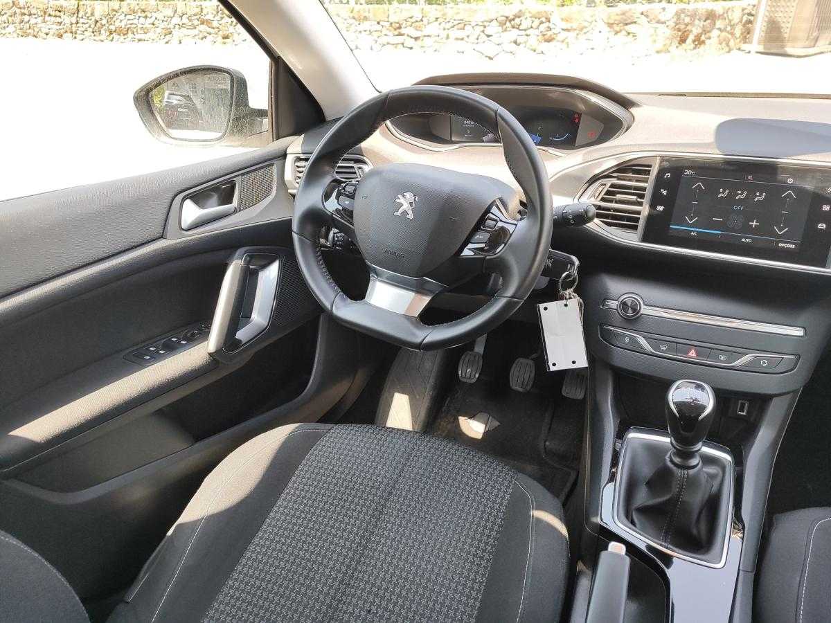 peugeot-308-2019-diesel-1499cc