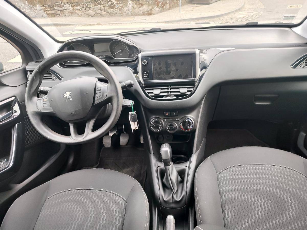 peugeot-208-2019-diesel-1499cc